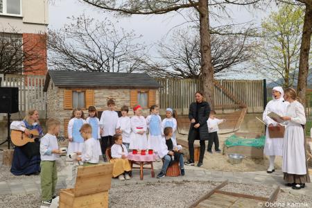 Čarobne zgodbe slovenskih vasi  (24)
